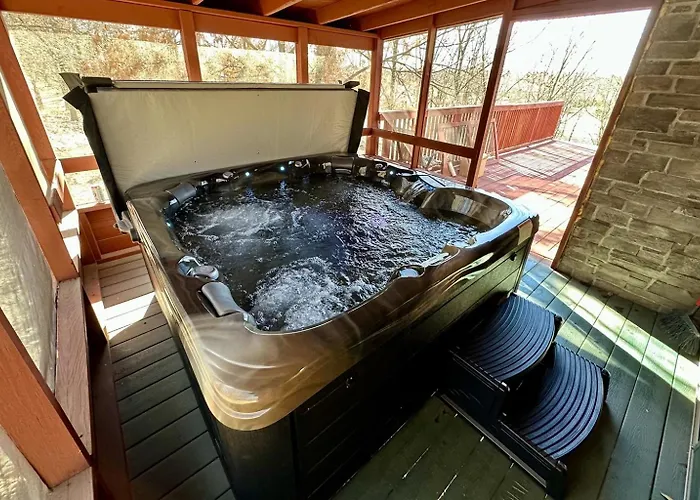 Luxury Log W Hot Tub Near *