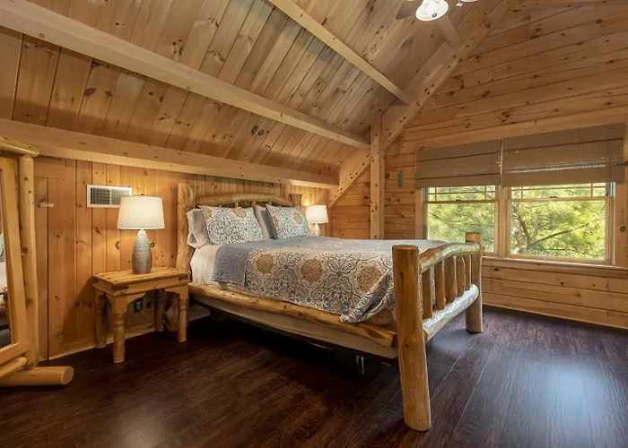 Holiday home Luxury Log W Hot Tub Near *